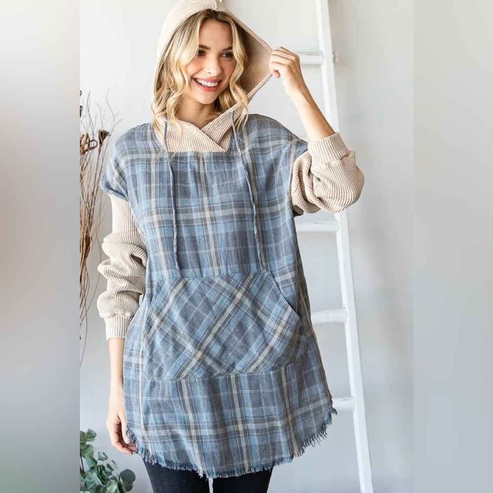 Oli & Hali Washed Plaid Hooded Raw Hem Beige Sleeves Pullover w/ Pockets Small